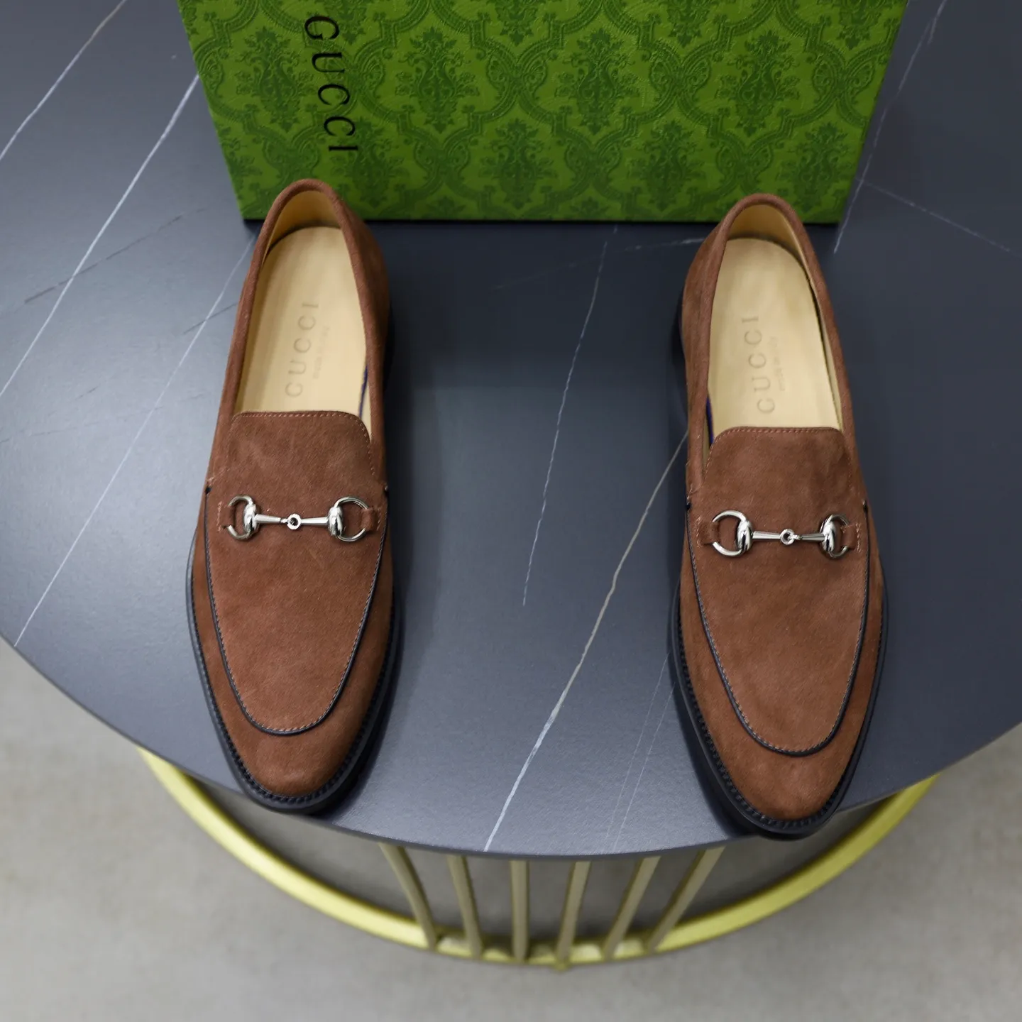 Men's shoes: 260🙅‍♂️🙅‍♂️🙅‍♂️Niuli Brand: GUCCI Size: 38-44 (45 can be customized) Level: Counter classic Material: Original soft cowhide upper Comfortable cowhide lining Original lightweight outsole Style category: Business casual footwear Driving leather shoes Color: Actual picture color